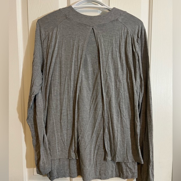 Tonic Shirt w/ slit long sleeve - Picture 4 of 5